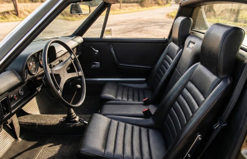 1970 Porsche 914 cockpit