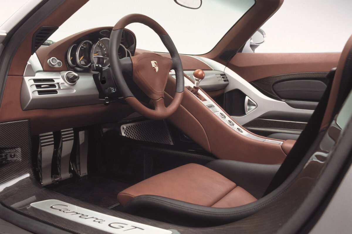 2004 Porsche Carrera GT Cockpit