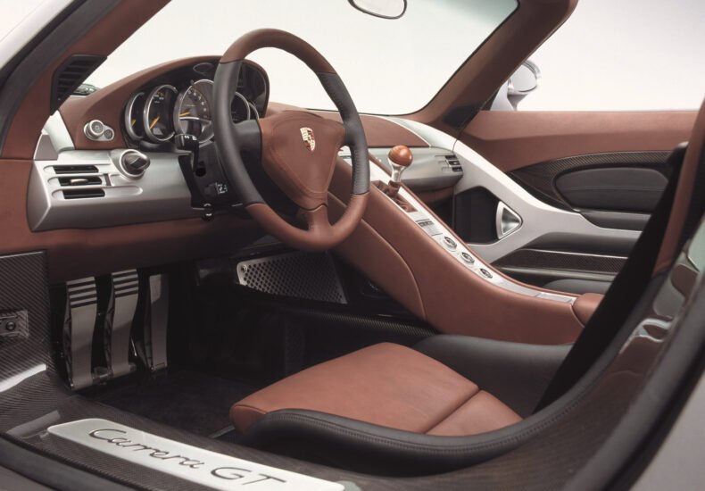 2004 Porsche Carrera GT Cockpit