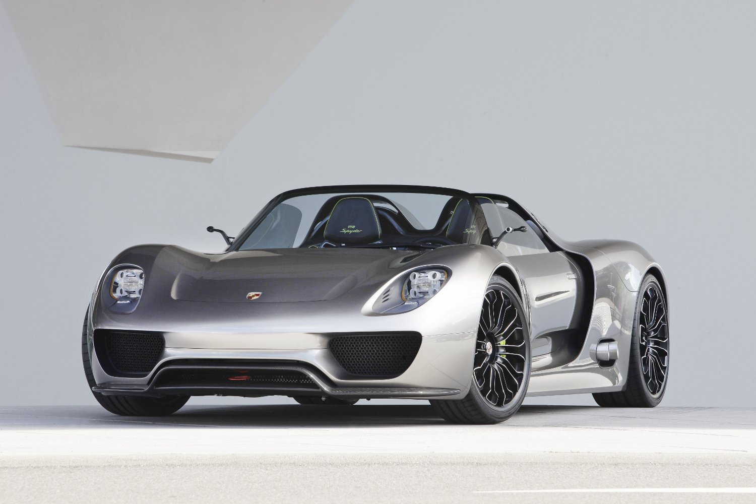 Porsche 918 Spyder Concept (2010)