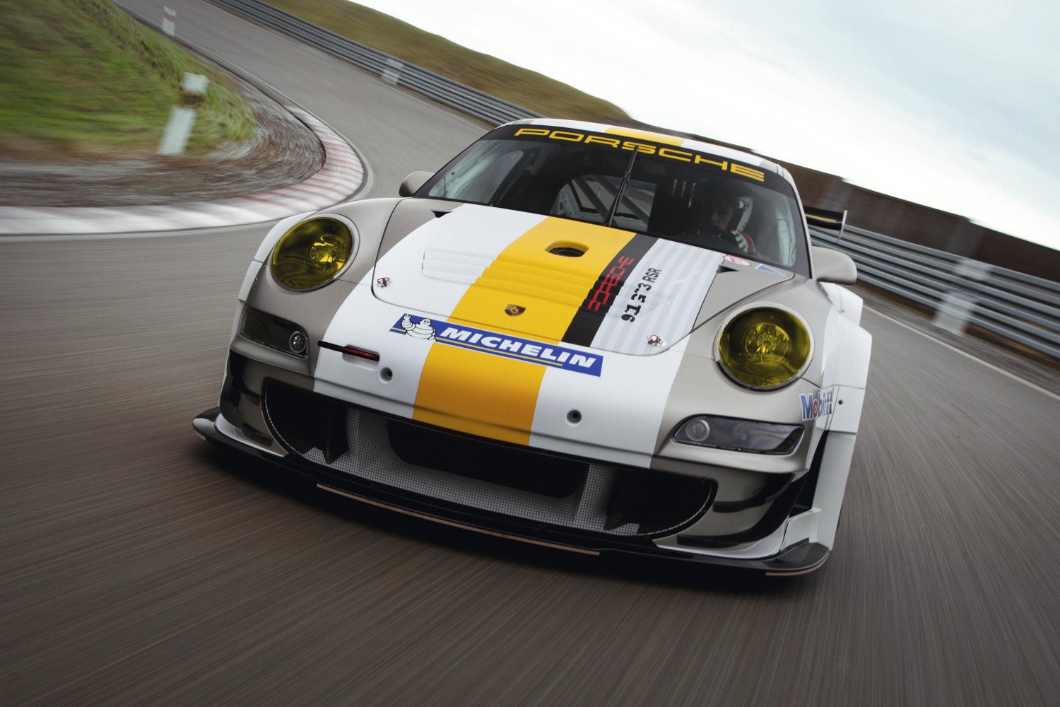 Race Car: Porsche 911 GT3 RSR (2011)
