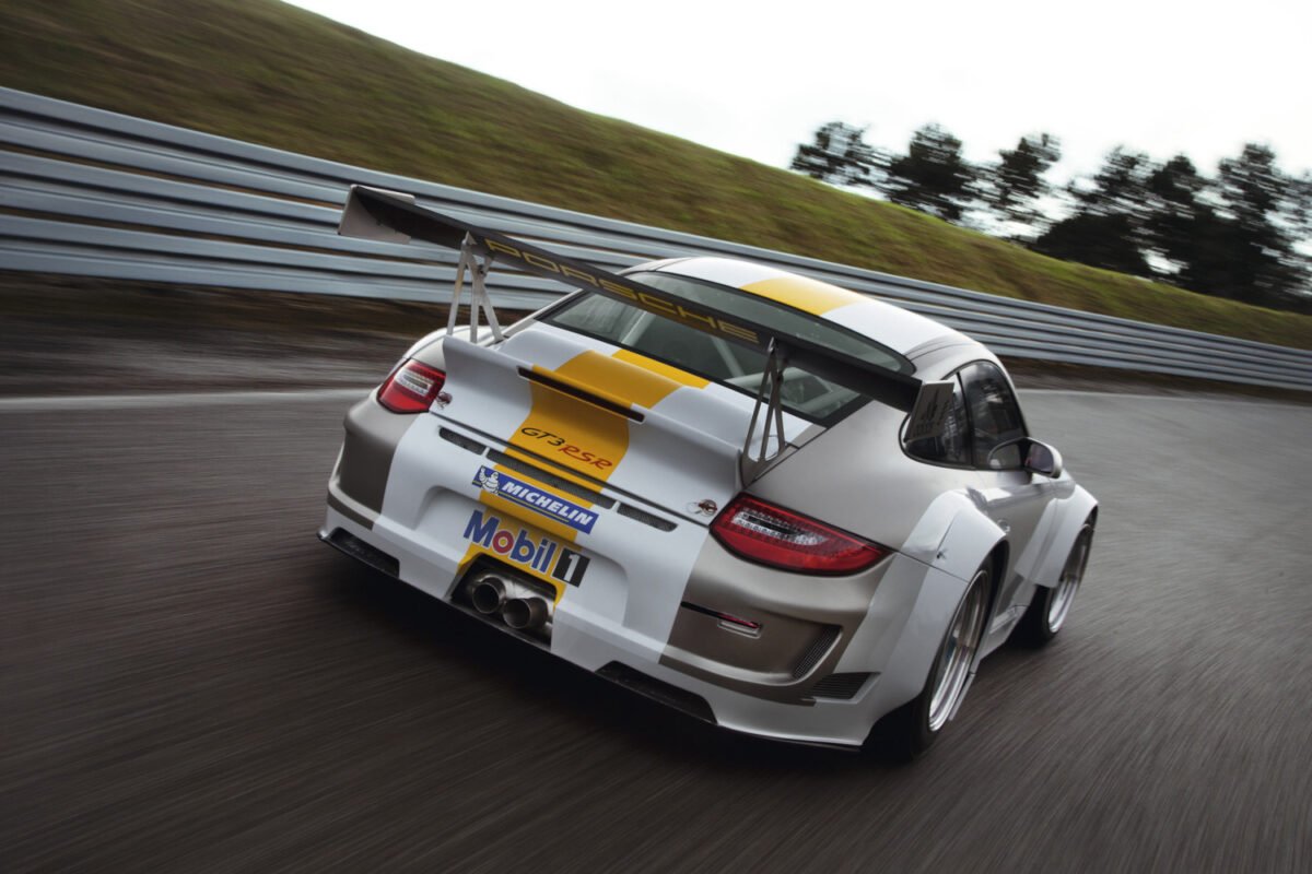 2011 Porsche 911 GT3 RSR on track rear view