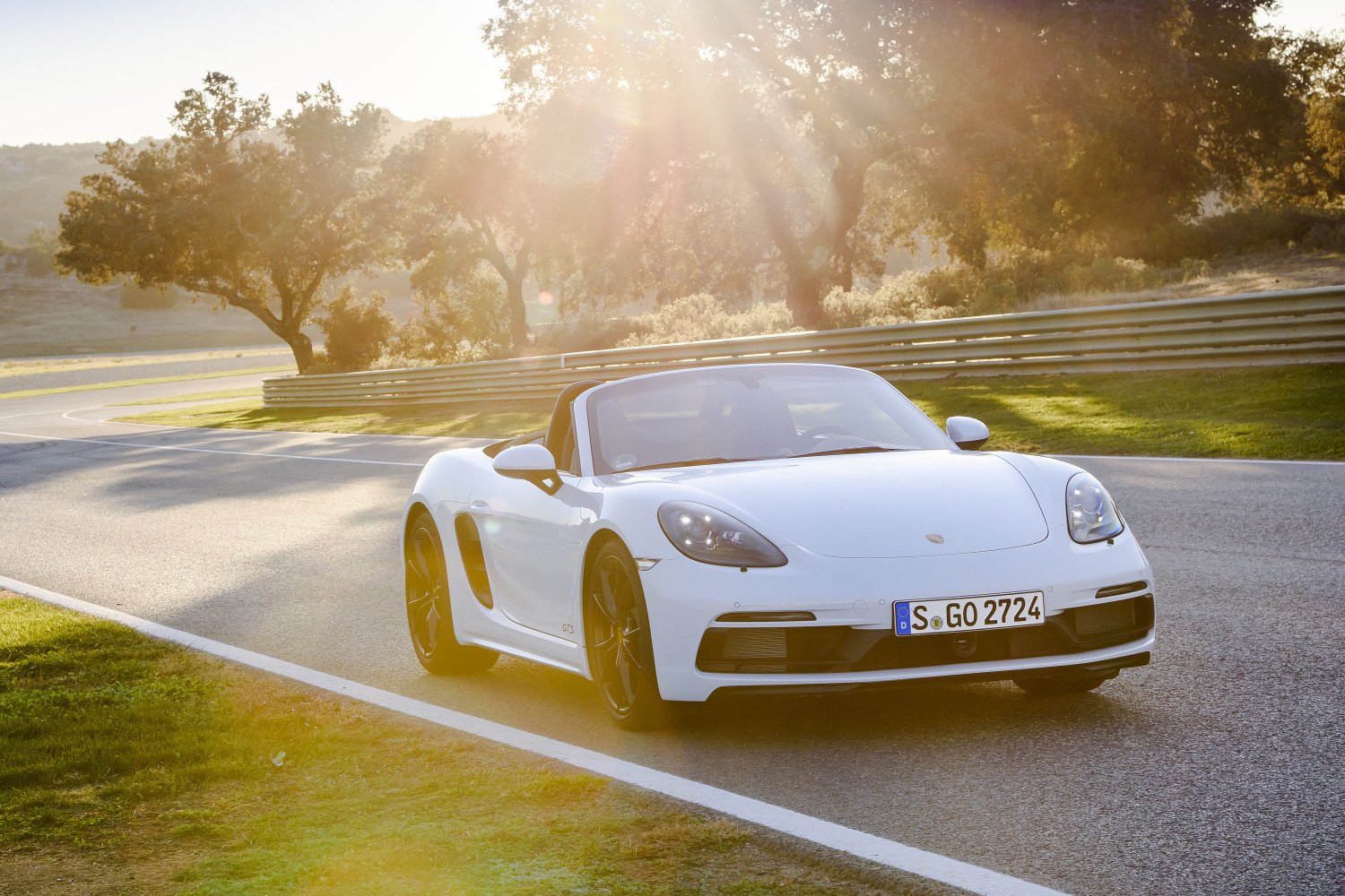 Carrara White Metallic 2018 Porsche 718 Boxster GTS