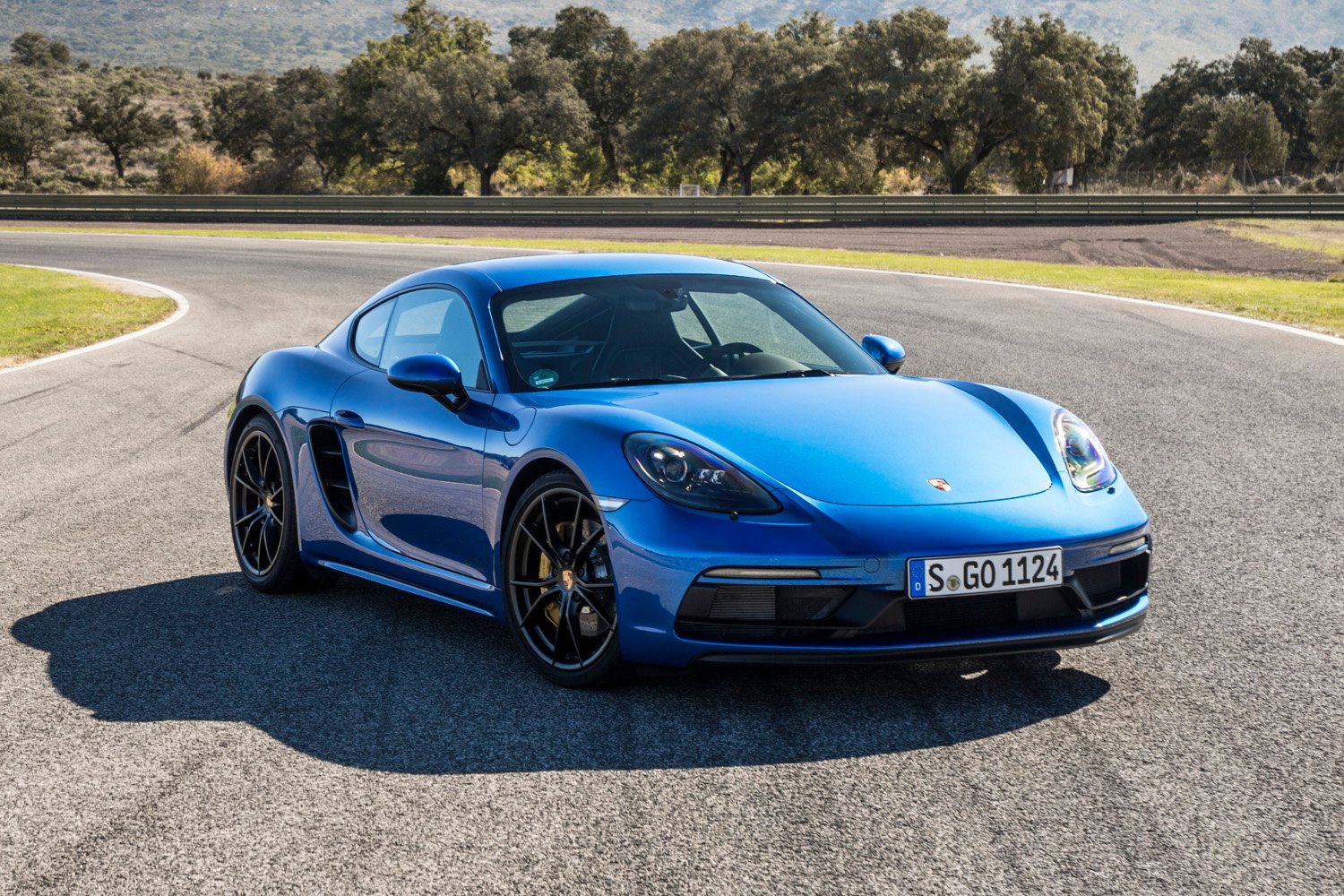 Take a Look – 2018 Porsche 718 Cayman GTS Exterior