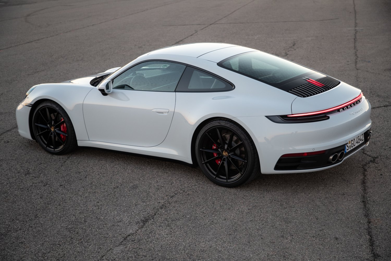Carrara White Metallic 2019 Porsche 911 Carrera 4S