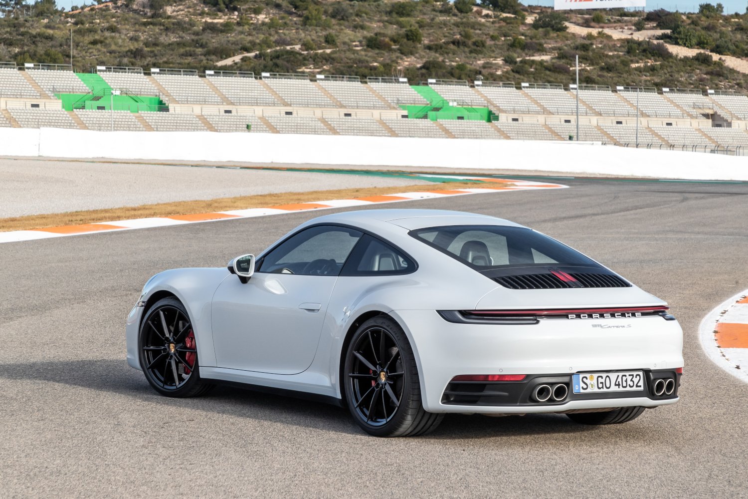 Carrara White Metallic 2019 Porsche 911 Carrera S