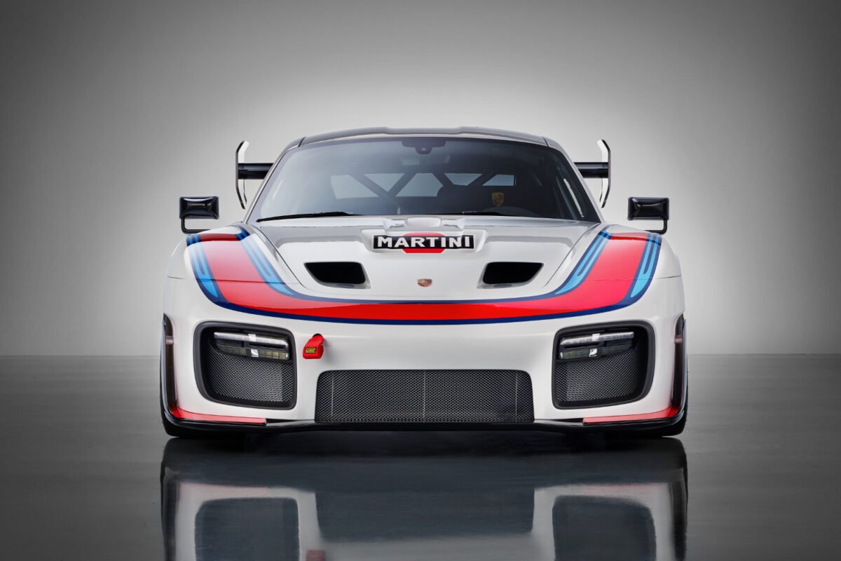 2019 Porsche 935 front view
