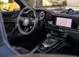 Porsche 911 Carrera GTS interior
