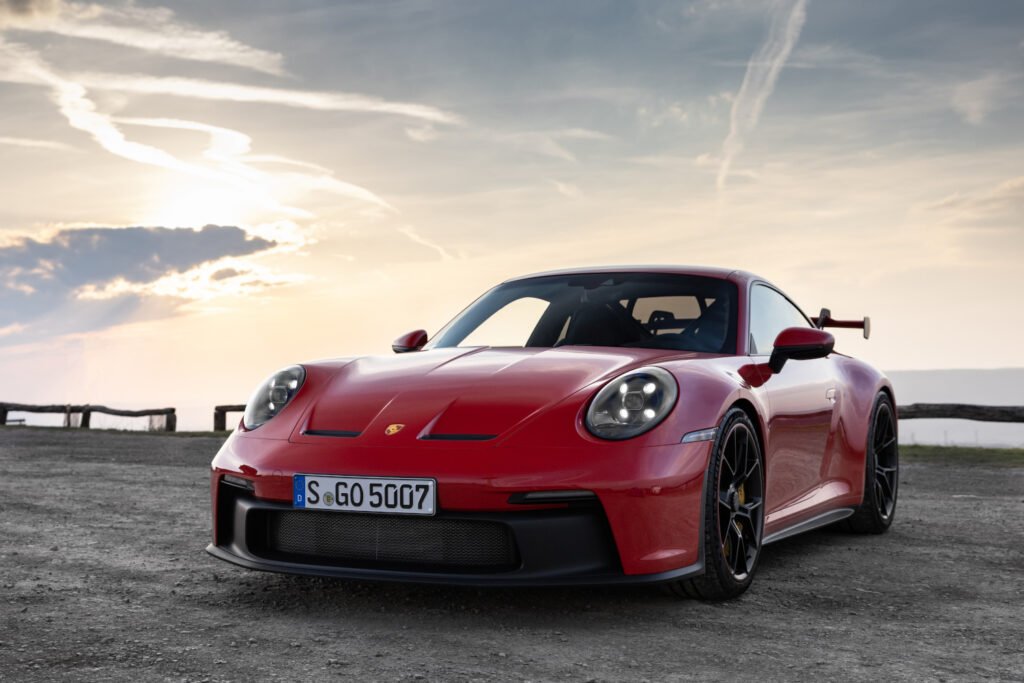 2022 Porsche 911 GT3 Guards Red front