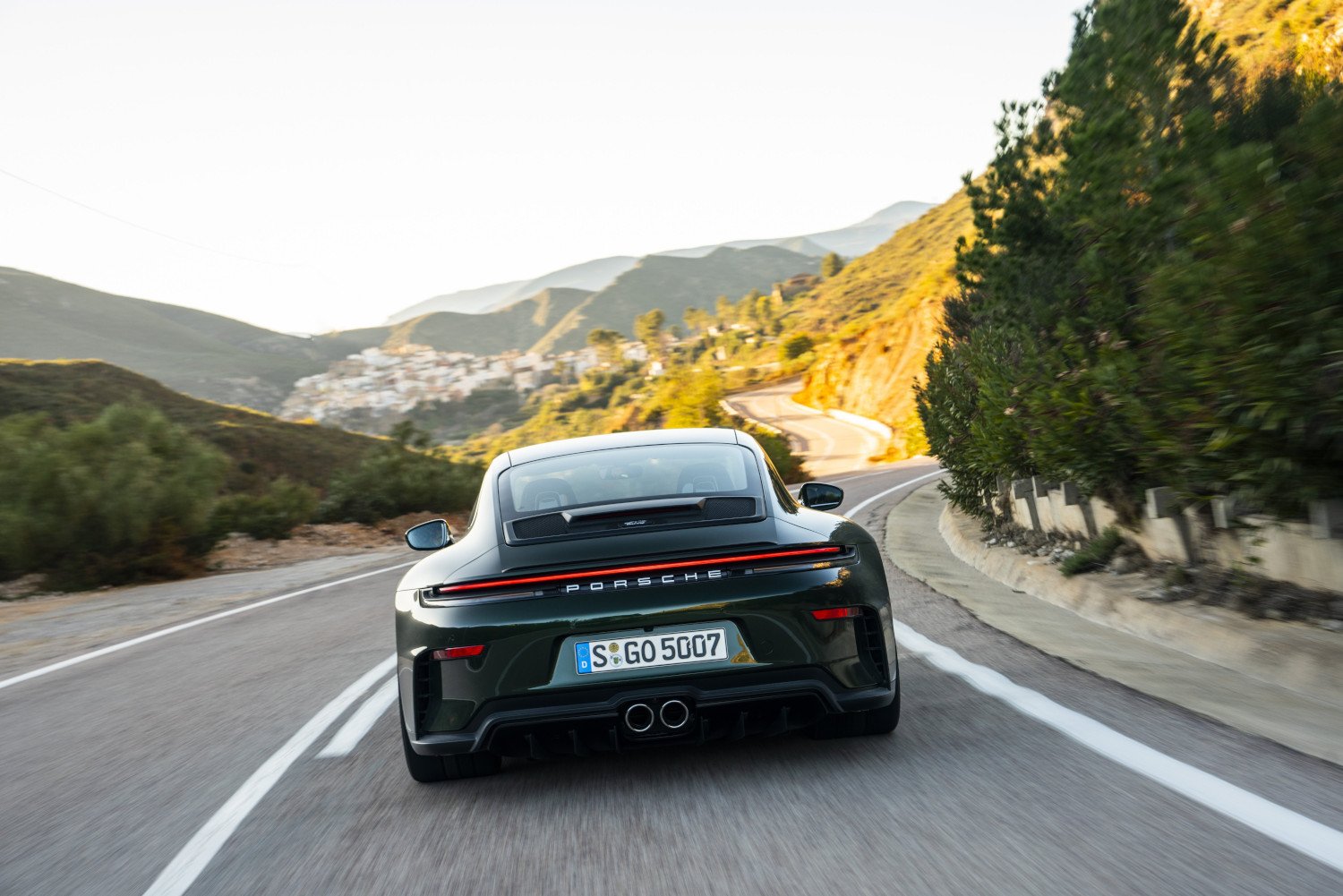 2025 Porsche 911 GT3 Touring Package MT (992.2) Specs