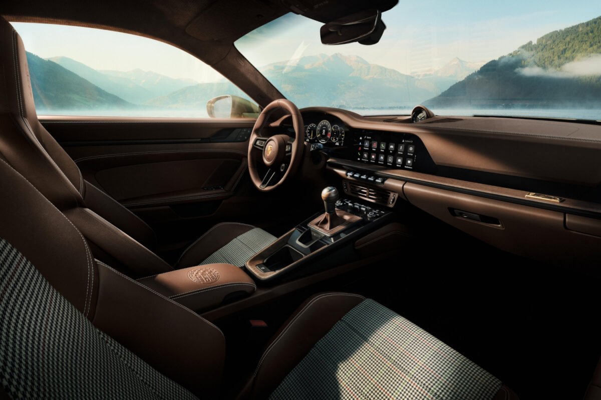 Porsche 911 GT3 90 F. A. Porsche interior