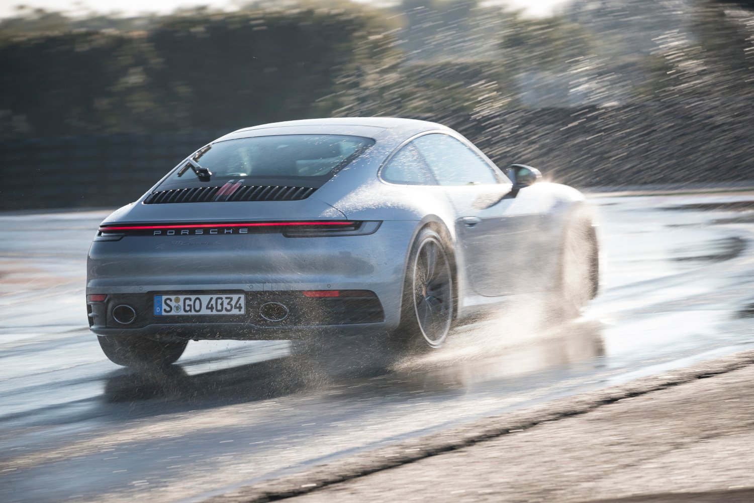 How Porsche Wet Mode Works